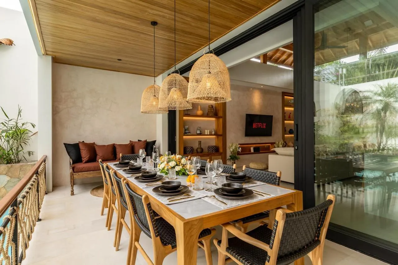 Brand New 5 Bd Luxury Central Villa 300M To Beach Seminyak Indonésie